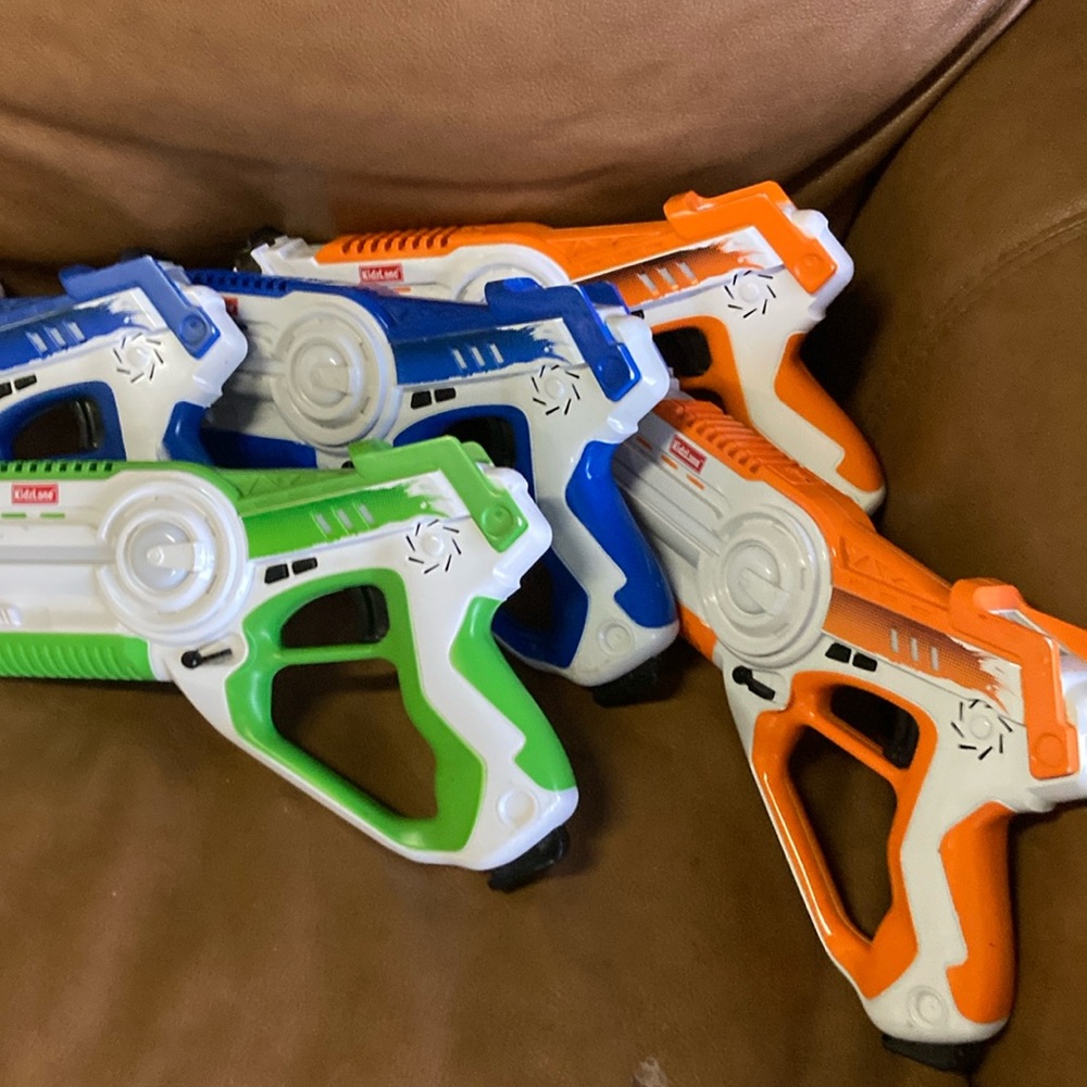 8 KidzLane laser tag guns, battery operated.